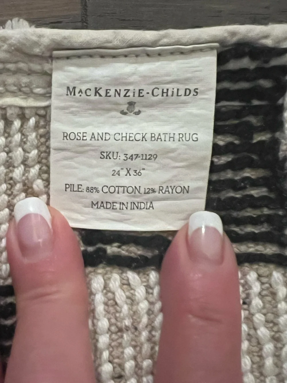 Mackenzie-Childs Rose And Check Bath Rug. Like new Condition!